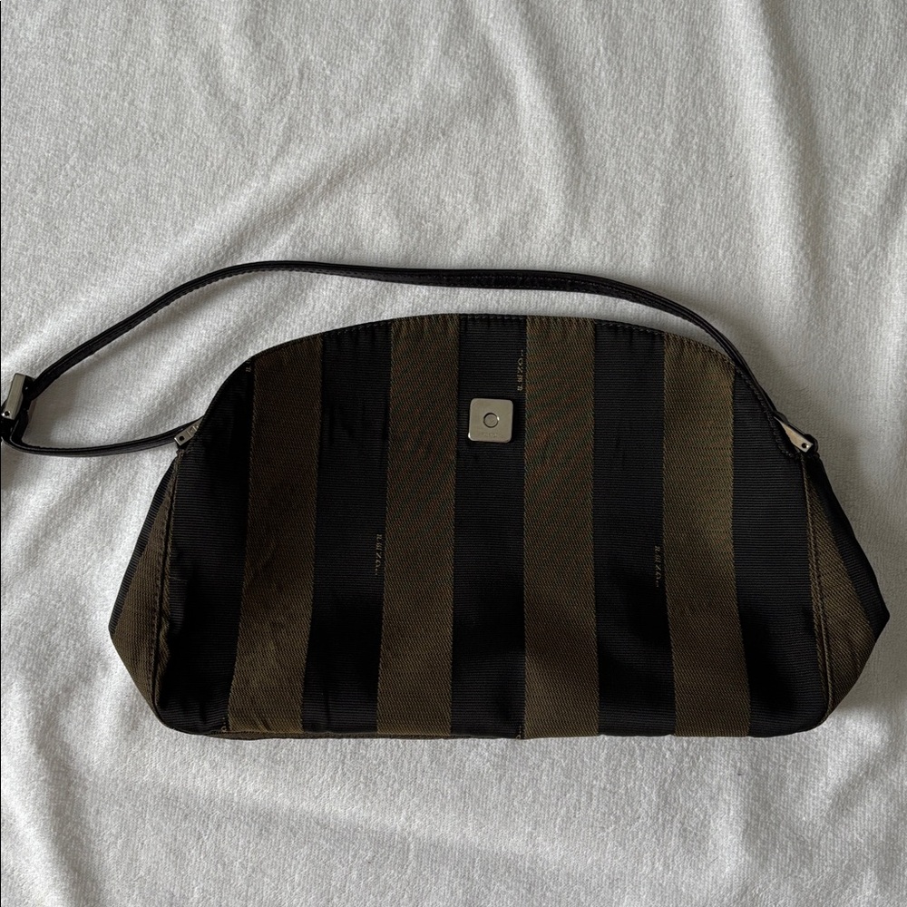 Authentic Fendi Purse - Picture 9 of 10